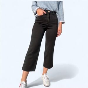 Judy Blue Wide Crop Leg Raw Hem Black Denim Jeans 11/30.